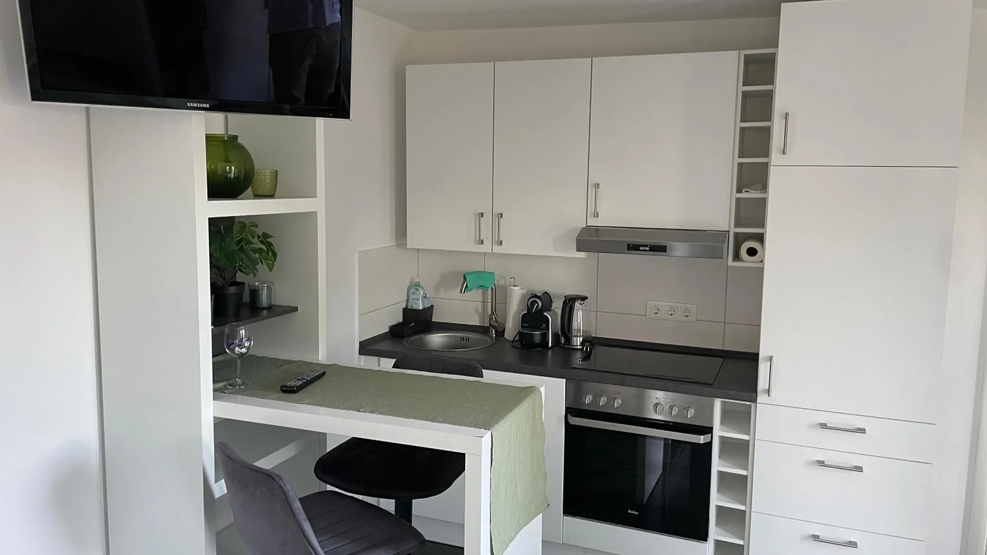 Ferienwohnung Mit Fussbodenheizung Nahe Messe, Gratis Parkplatz Und Abstellplatz E - Bike Hanovre